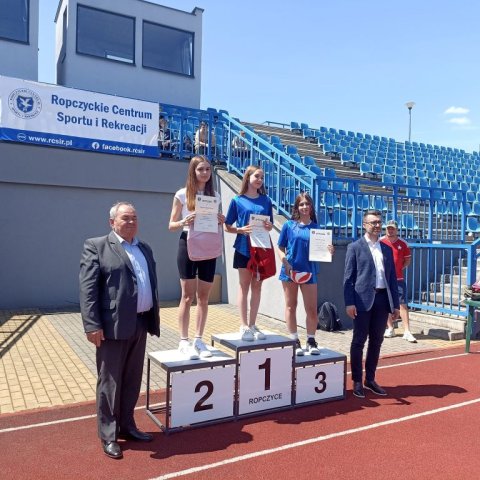 b_1024_768_0_00_images_2022_2023_MSM_lekkoatletyka_352011726_256675593572935_6430692062832881489_n